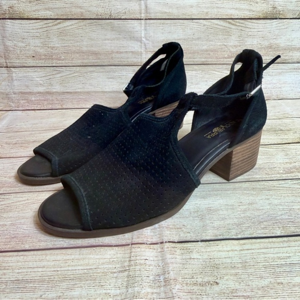 Koolaburra by UGG Women's Ashlyn Suede Heeled Peep Toe Sandals black leather 11